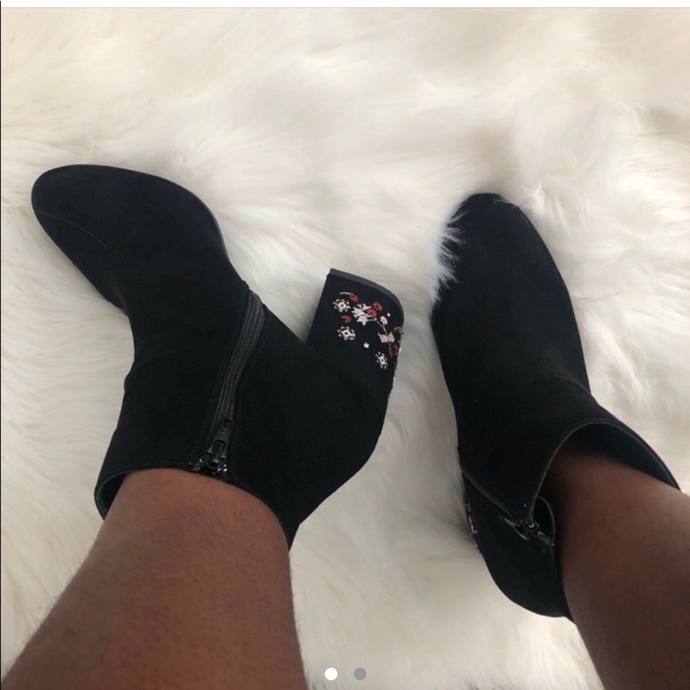 Cute Suede ankle boots